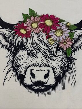 Freeze Brand Cow With Flower Crown Cream T-Shirt Women’s Size Small
